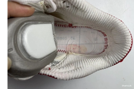 Magic Stingwater Nike Low Dunk DH7650-600 - SB Mushroom 1026